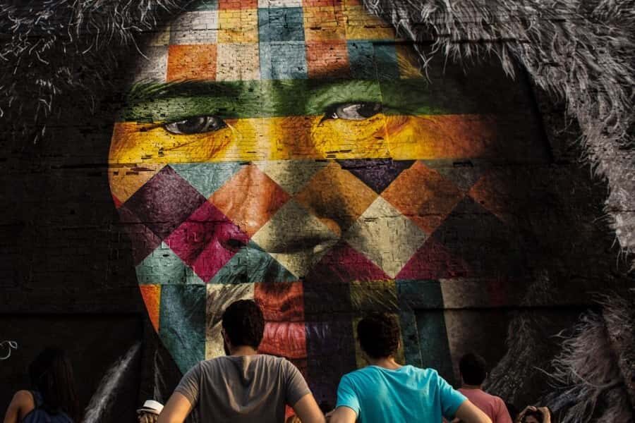 3-Hour Urban Arts Walking Tour - Olympic Boulevard and the world’s largest mural moment