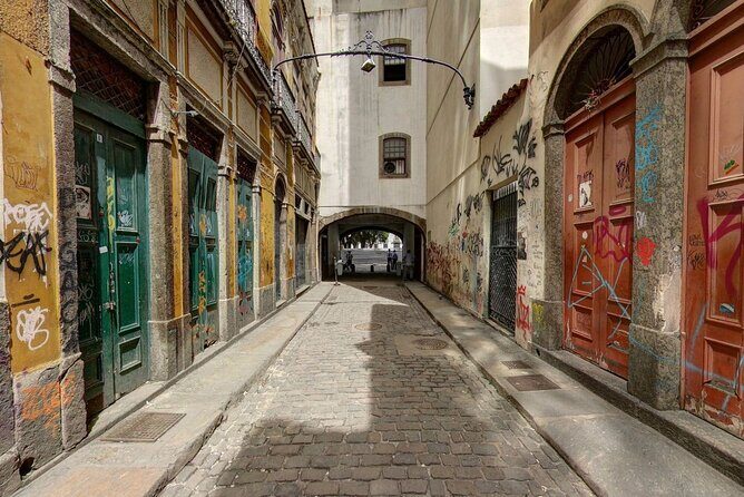 8-Hour Private Guided Tour in Rio de Janeiro - Getting picked up smoothly in Copacabana and beyond