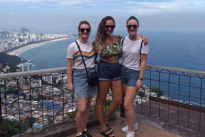 A socio-educational and gastronomic experience in the Vidigal favela - Meeting Mirela at the Sheraton in Leblon (and keeping logistics easy)