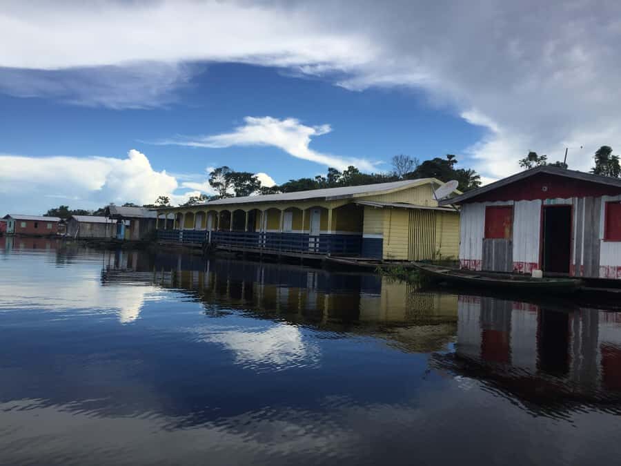 Amazonas: Boat Ride with a Local Amazonian - Starting with lunch that actually fits the trip