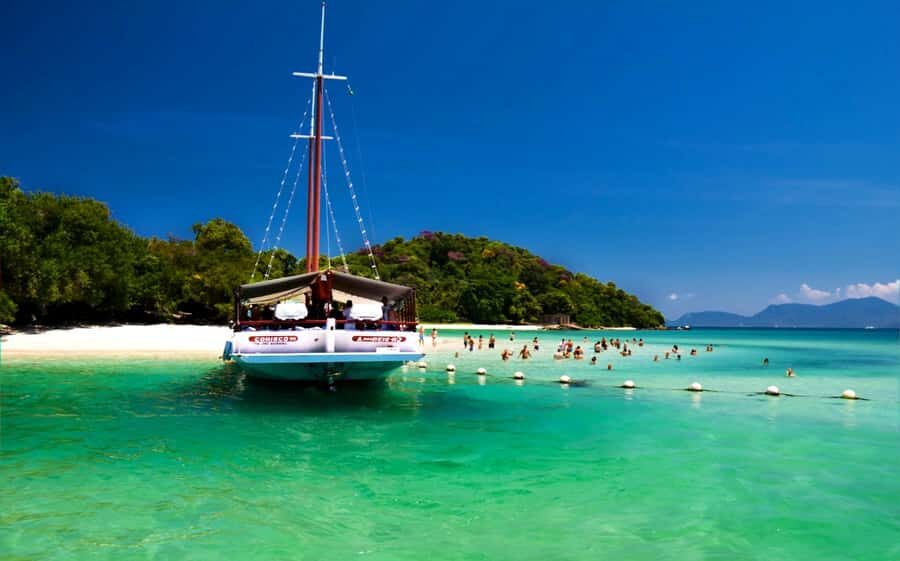 Angra dos Reis and Ilha Grande Full-Day Excursion - Ilha de Cataguases: a beach break that anchors the island feel