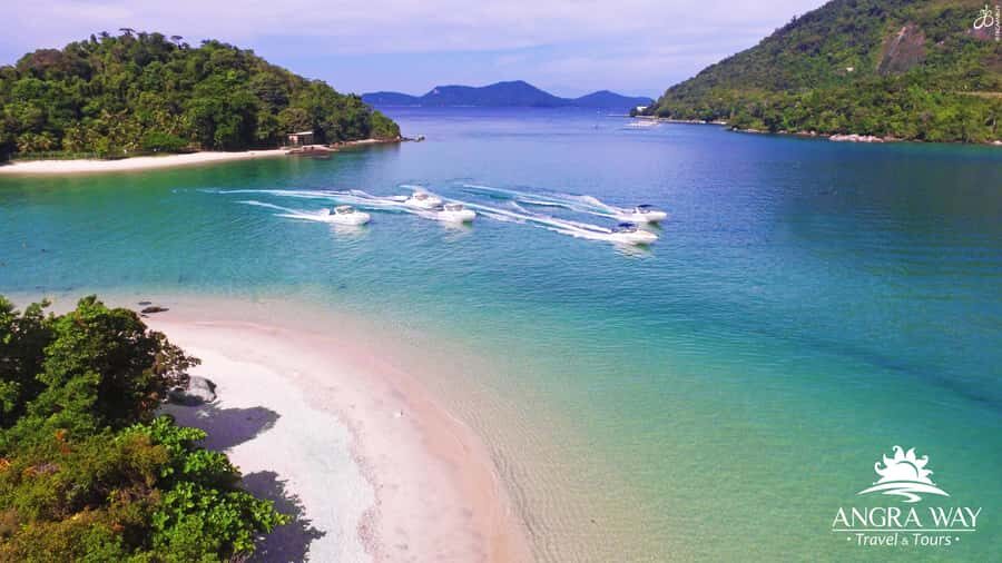 Angra dos Reis: Super Lagoa Azul Speedboat Tour - Stop 3: Beach Grumixama for a Clear, Small Swim Break