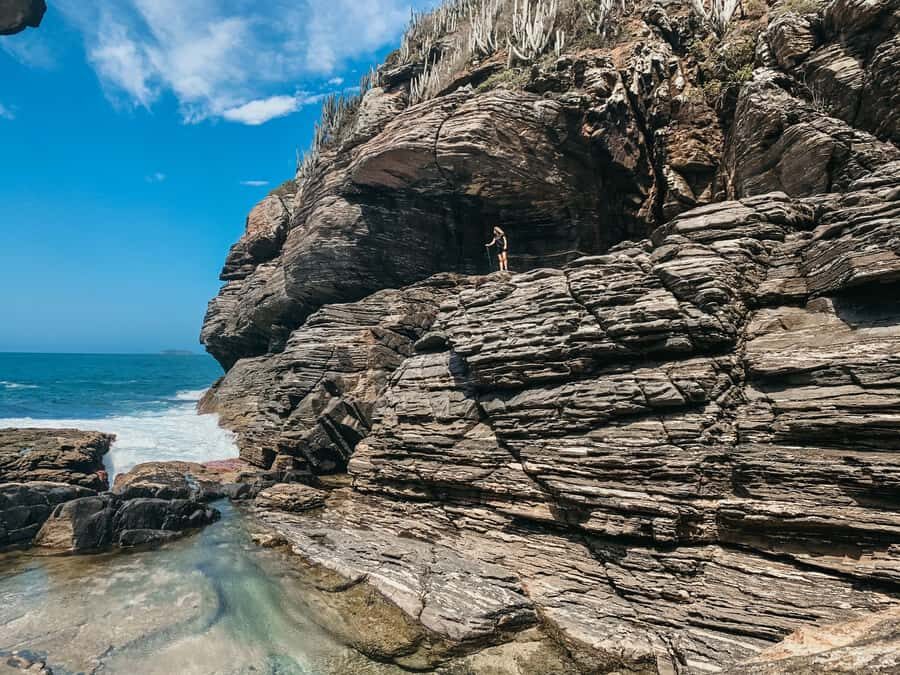 Armação dos Búzios: Walk Through the Natural Pools in Búzios - Natural Pools at Enseada das Poças: low tide bathing and seawater drama