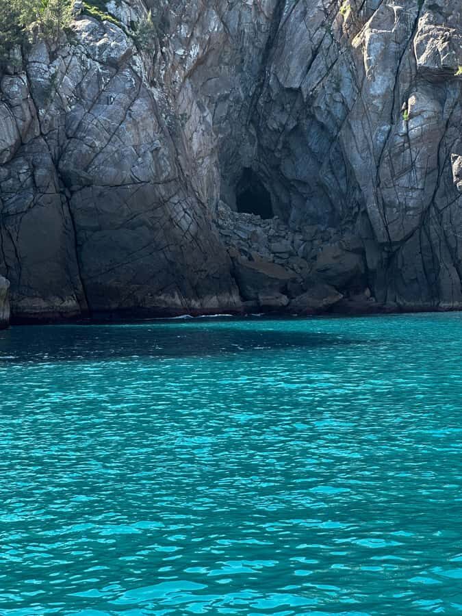 Arraial do Cabo: Boat Trip with Waterslide - Meeting at Porto do Forno: find Aline and get settled fast