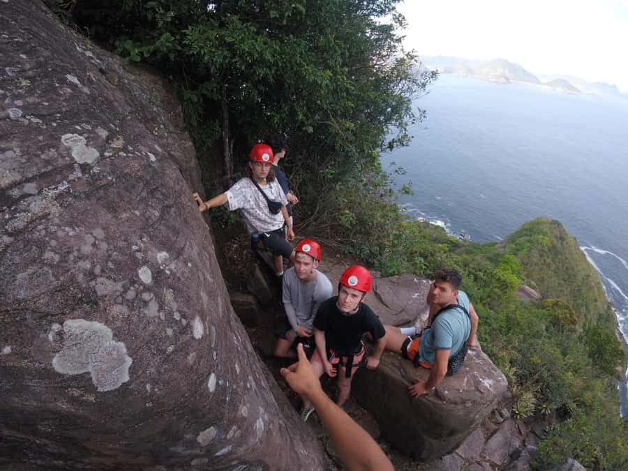 AVenturismo Pão de Açúcar - Cable Car Down to Morro da Urca: The Cool Elevator Moment
