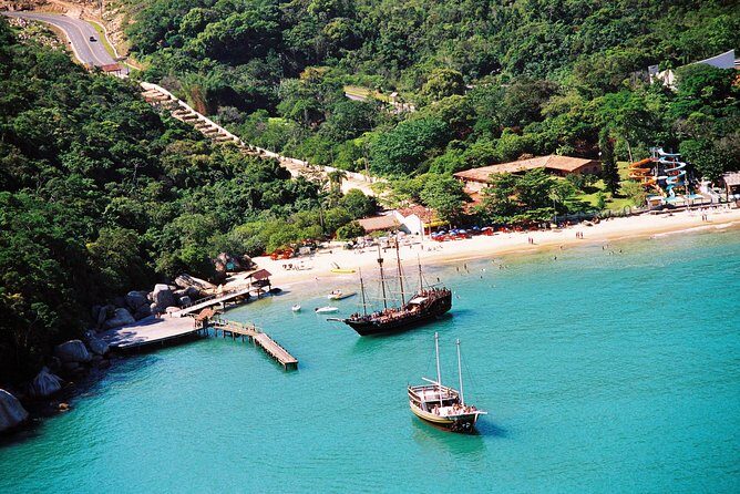 Balneário Camboriú tour and cable car ride from Florianópolis - Optional Adrenaline: Youhooo! and ZipRider at the Top