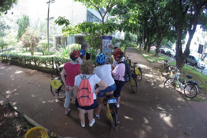 Bike Tour of the 4 Scales of Lucio - Ulysses Guimarães Convention Center: Modern Scale and Real Function
