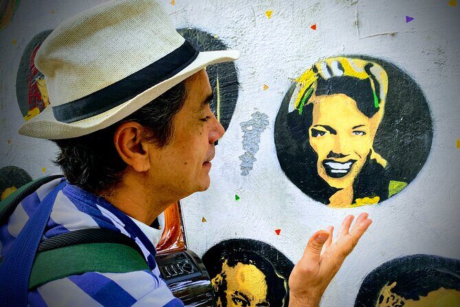 Bossa Nova Walking Tour - Stop 5: Parque Garota de Ipanema and the Girlfriend story