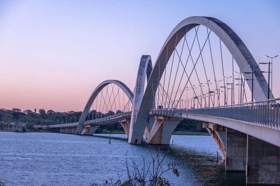 Brasilia : Private Custom Tour with a Local Guide - Should You Book This Private Custom Tour?