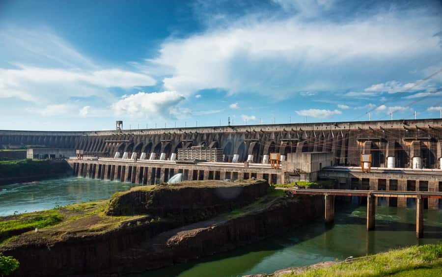 Brazilian Falls, Bird Park and Itaipu Dam - A one-day trio that actually makes sense in Foz do Iguaçu