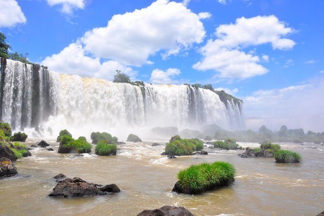Brazilian Falls, Bird Park and Itaipu Dam from Foz do Iguaçu - Brazilian Falls, Birds, and Itaipu: how this day actually feels