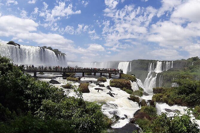 Brazilian Falls Private Tour with Entrance, Lunch and Boat - Your guide and private-group pace (and what languages to expect)