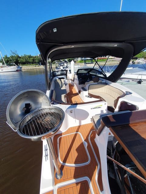 Búzios: Speedboat tour of 2 islands and 11 beaches - Time and logistics: pickup, pier access, and getting on board fast
