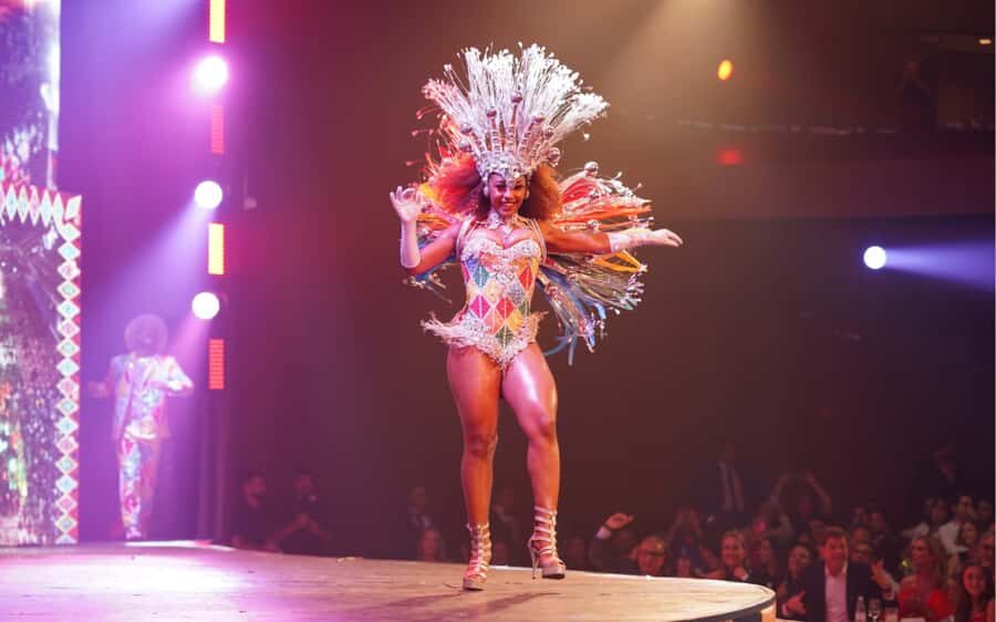 By Night Tour: Roxy Dinner Show & Transfer - Key Things You Should Know Before You Go