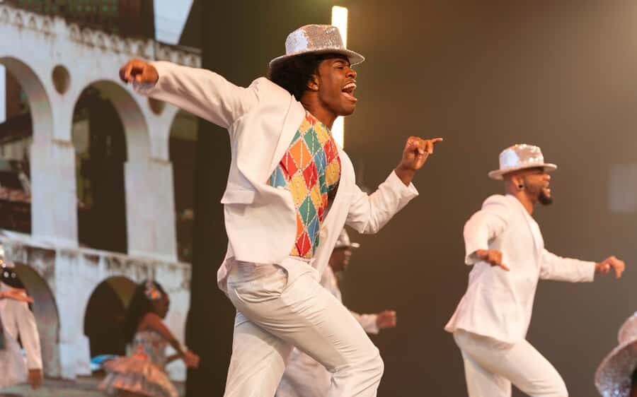 By Night Tour: Roxy Dinner Show & Transfer - First Stop: The South Zone Transfer Gets You to Roxy