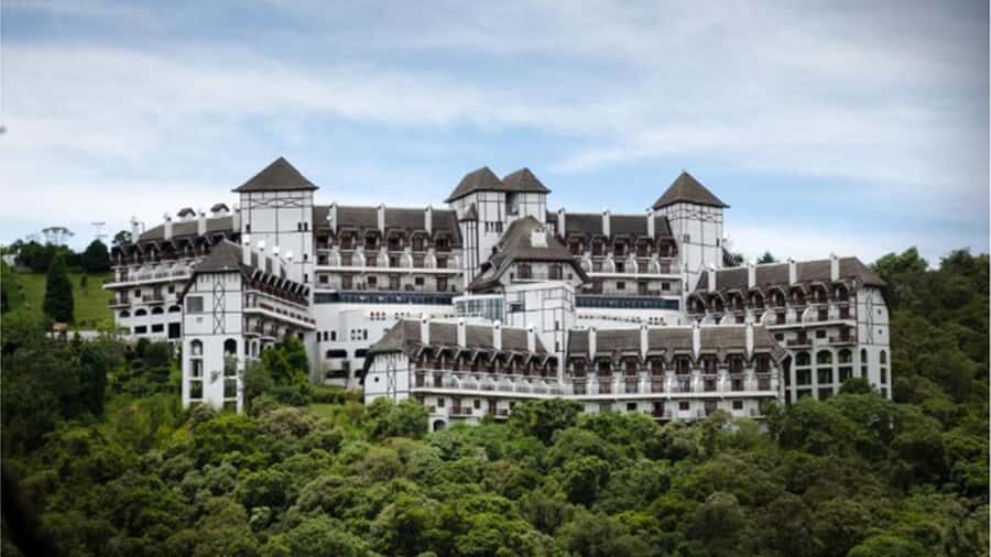 Campos do Jordão: Private 8 Hour Tour - Cacau Show Chocolate Shop: city-in-chocolate and discount shelf time
