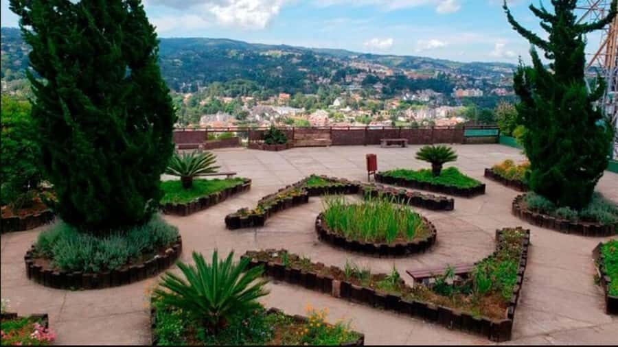 Campos do Jordão: Private 8 Hour Tour - Pico do Itapeva: lavender garden views, a small castle café, and the Paraíba Valley stretch