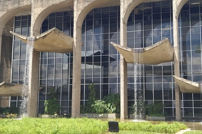 City Tour Brasilia - Congresso Nacional: The Civic Centerpiece (Including Possible Internal Visit)