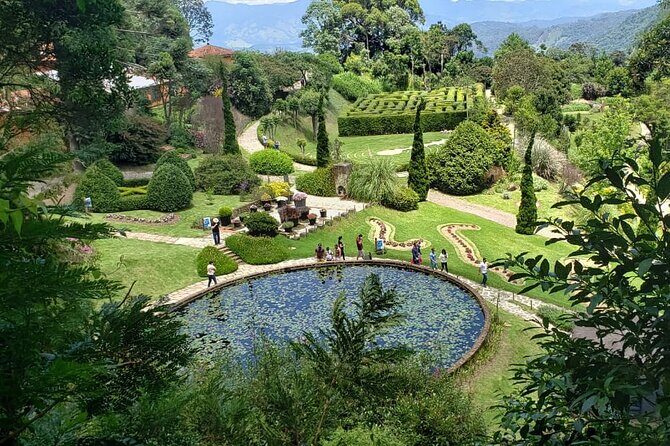 City tour in Campos do Jordão - Ducha de Prata: an old-school waterfall set and shopping stop