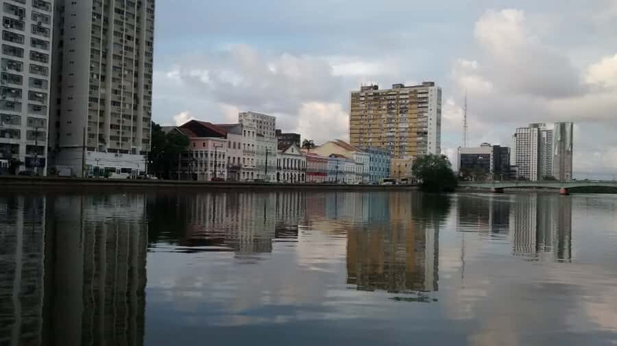 City Tour Recife with Catamaran included - Casa da Cultura and old walls that became a shopping stop