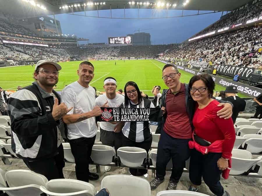 Corinthians Football Game Experience - Meeting at Avenida Paulista: the smooth start that sets the tone