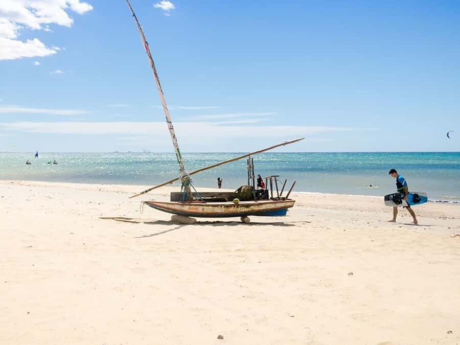 Cumbuco in 1 Day: Unforgettable Tour - Cearense cuisine by the sea: live music and regional flavors