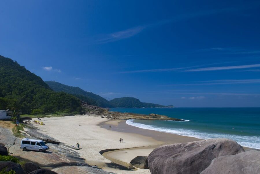 Day Tour to Trindade: Nature and Sea Adventure from Paraty - Praia do Meio and the run-up to Caixa d’Aço