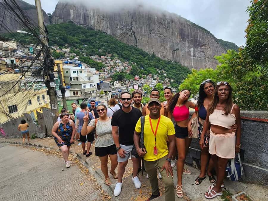 Discover Rocinha: Guided Tour of the Famous Favela - Interacting with residents: how to get the cultural exchange right