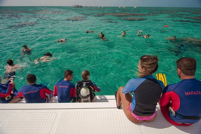 Discover Underwater Beauty: Explore Maracajaú's Parrachos Reef - Language and the guide: how to make expectations match reality
