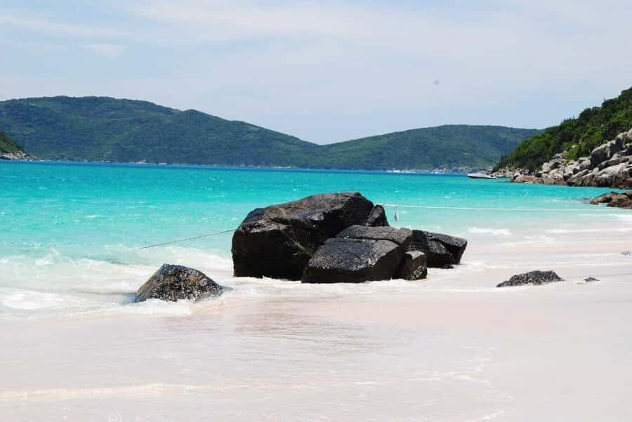 Excursão Arraial do Cabo com saída do Rio de Janeiro - From Rio to Arraial do Cabo: the 12-hour bus-and-boat rhythm