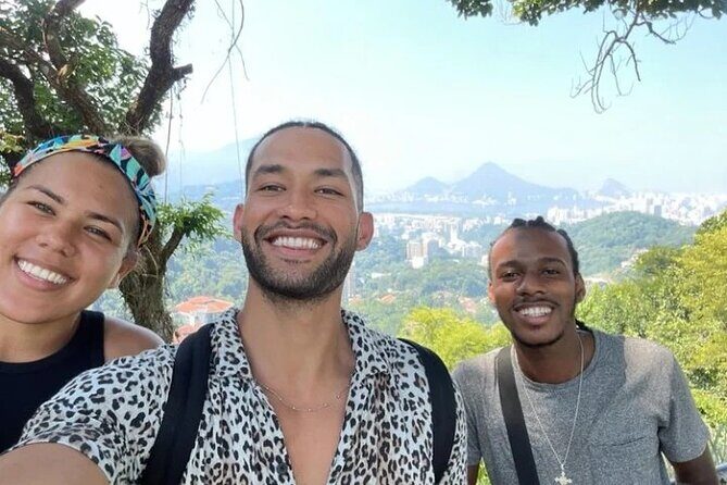 Explore the history and culture of Favela da Rocinha - Key takeaways before you go