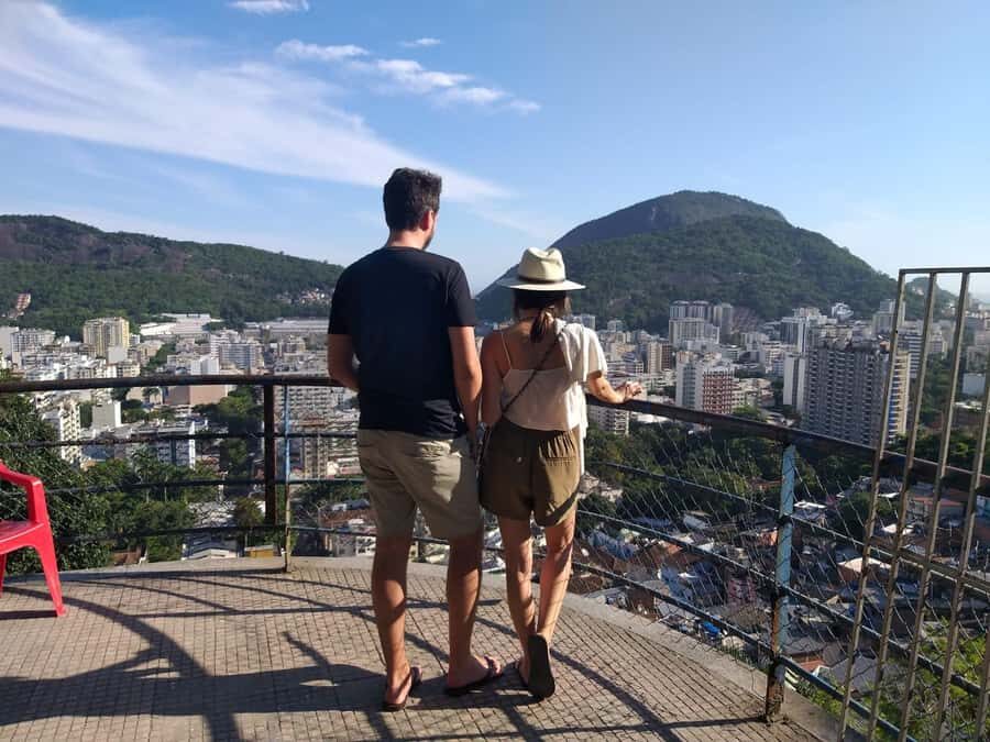 Favela Santa Marta: Walking Tour with local guide - Dona Marta in 150 minutes: what you’re signing up for