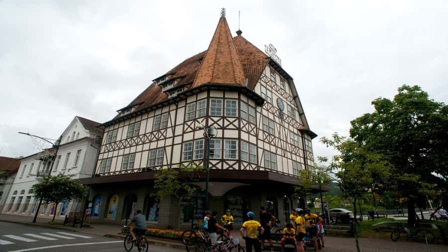 Florianópolis: Blumenau and Pomerode Germanic Route Day Trip - Schmidt Porcelain: what 70 years of craft means for souvenir shopping