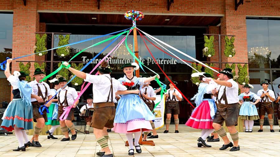 Florianópolis: Blumenau and Pomerode Germanic Route Day Trip - The long ride: what you gain (and what you give up)