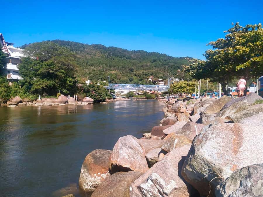 Florianópolis: Historical Center, Beach & Nature Tour - Walking Hercílio Luz Bridge for Real Views (Not Just Photos)