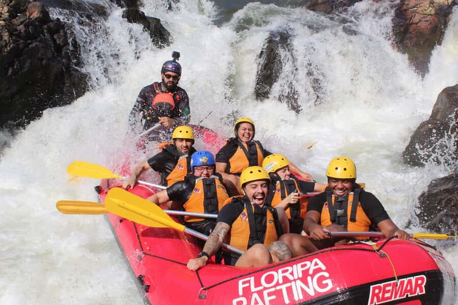 Florianópolis: RAFTING AVENTURA - Languages on board: guides who can actually explain things