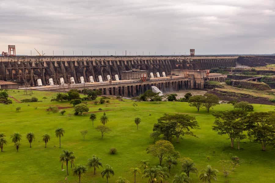 Foz do Iguaçu: Itaipu Hydroelectric Dam - Comfort Details: Getting There in Air-Conditioned Style