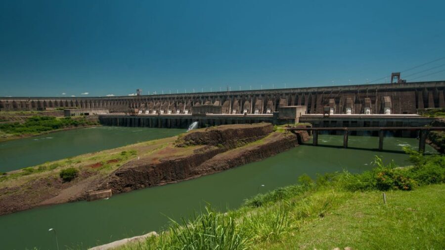 Foz do Iguaçu: Itaipu Hydroelectric Dam Guided Tour - Dam Lookout Stop and the Spillway Views You’ll Actually Remember