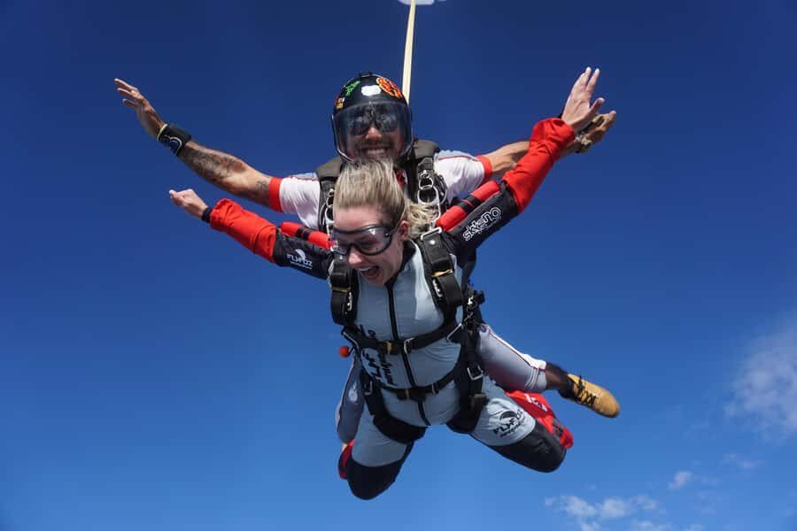Foz do Iguacu: Skydiving Experience with Photos and Videos - What the 3-Hour Experience Actually Feels Like