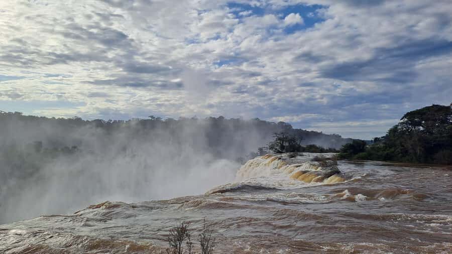 From Foz do Iguaçu: Iguazú Falls Boat Ride Argentina - Great Adventure boat ride from the Argentine side: the shower moment