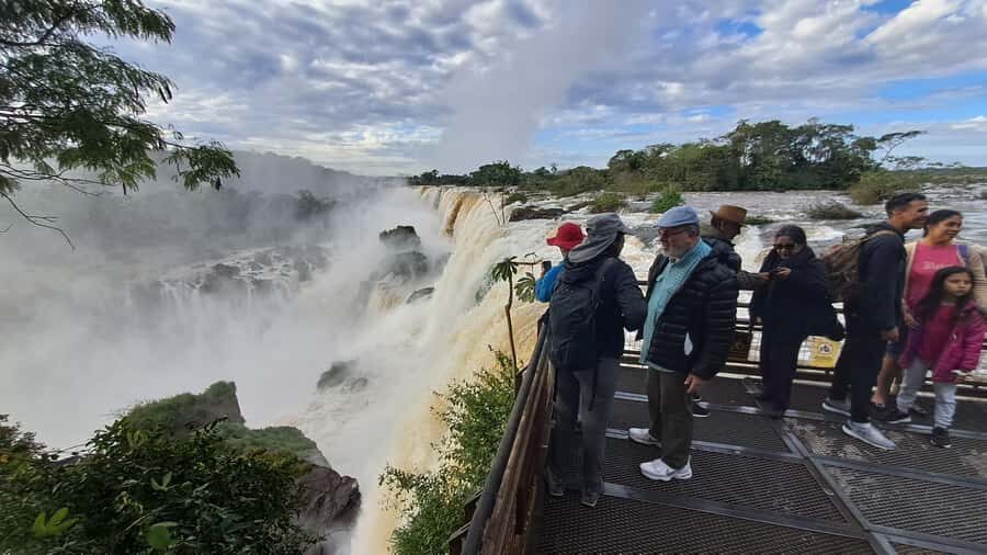 From Foz do Iguaçu: Iguazú Falls Boat Ride Argentina - Transfers, group size, and languages: what it feels like in real life