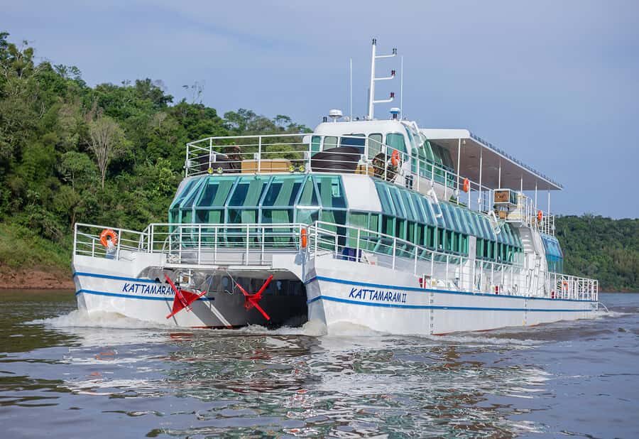 From Foz do Iguaçu: Sunset Catamaran Tour with Meal - Getting to Echaporã Port: pickup, transfer, and keeping your plan flexible