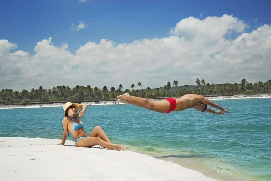 From Maceio: Gunga Beach & Full-Day Tour - The tide color show: how to time your photos and your beach plan