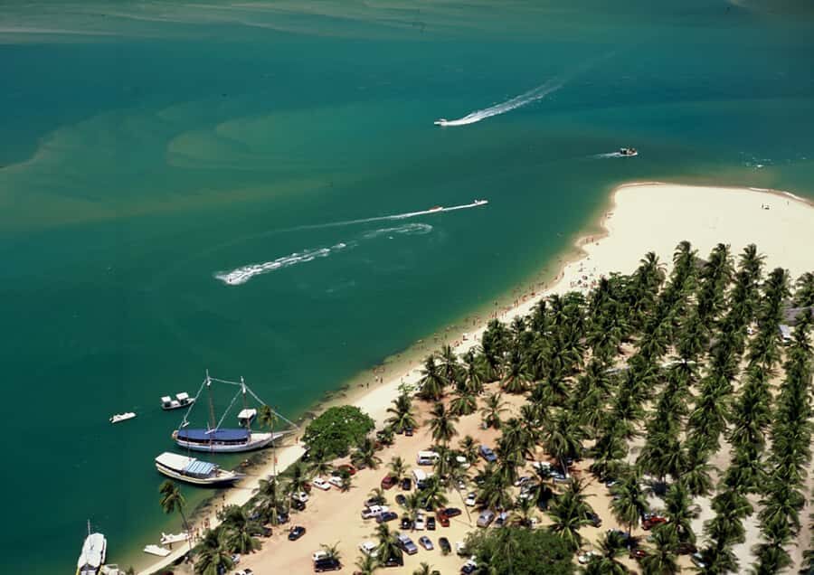 From Maceio: Gunga Beach & Full-Day Tour - Getting to Barra de São Miguel and the schooner ride on Lagoa do Roteiro