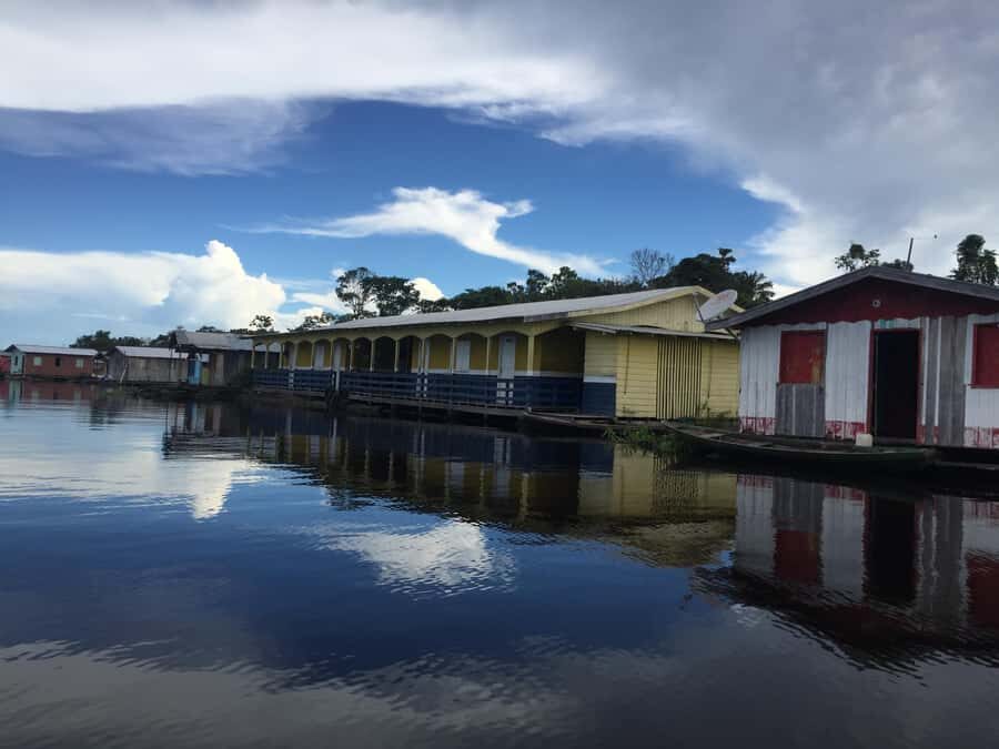 From Manuas: Full-Day River Tour - A 9-hour Amazon loop from Manaus: how the day flows