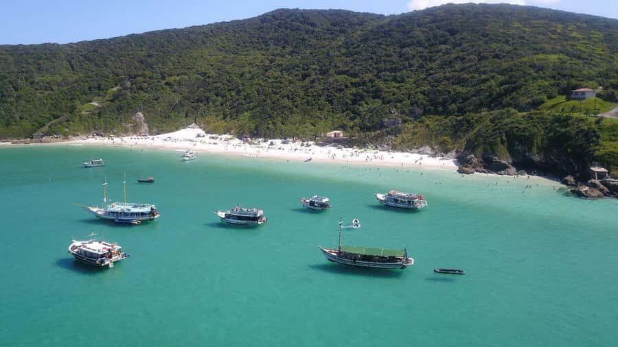 From Rio: Arraial do Cabo Day Trip with Boat Tour - Lunch options: when to choose with lunch (and when not to)