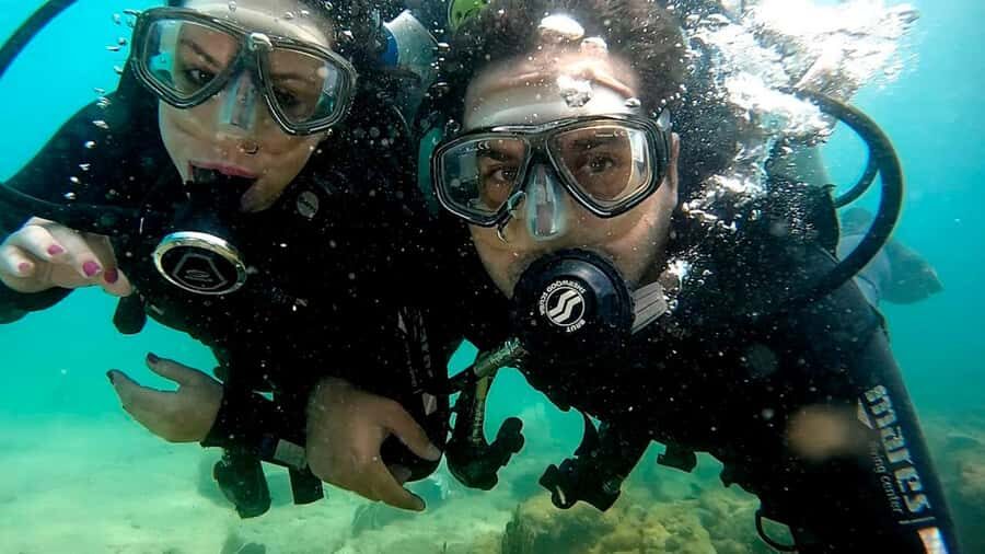 from Rio de Janeiro: Diving in Buzios - Arrival at João Fernandes Beach: your “first-timer to ready” moment