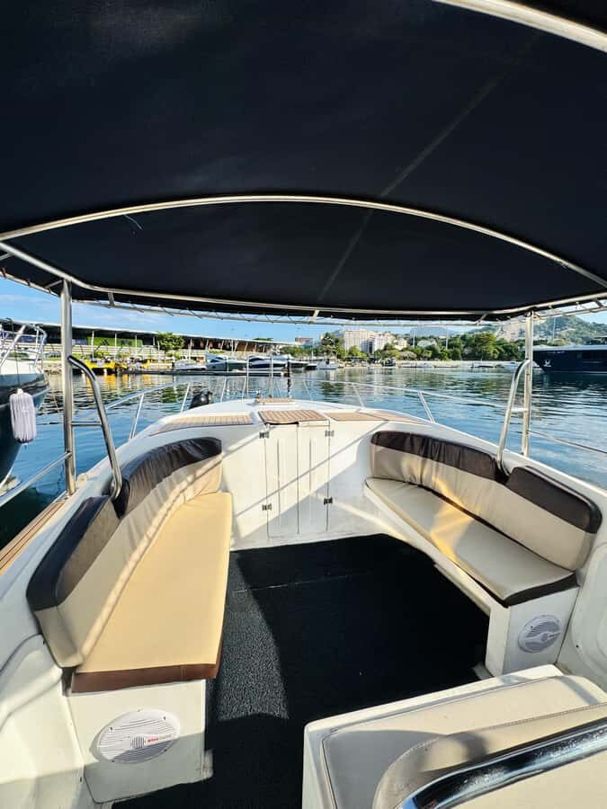 From Rio de Janeiro: Private Speedboat Tour - Price and Value: What $400 Gets for Up to 13 People