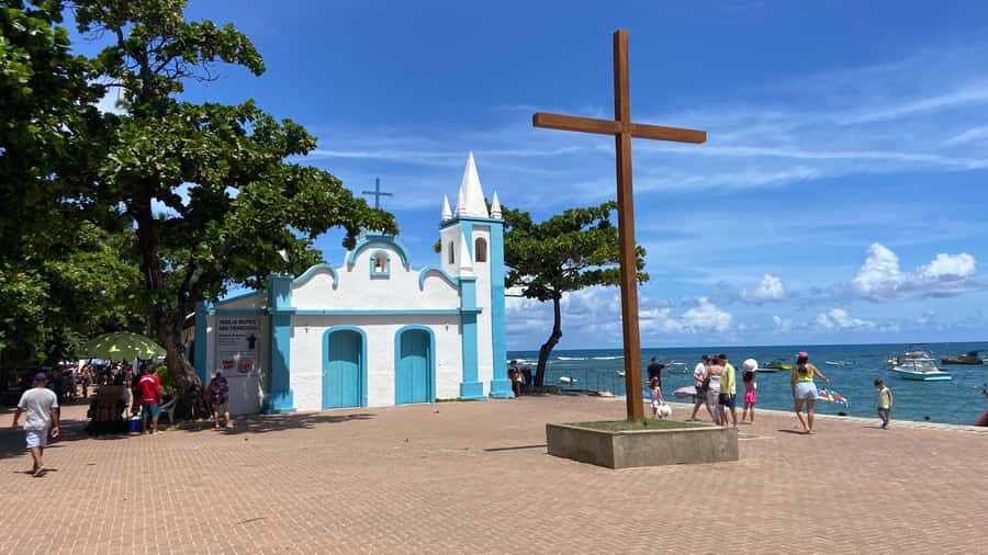 From Salvador: Praia do Forte & Guarajuba Beach Daytrip - Guides and Drivers: The Human Touch Makes It Feel Private