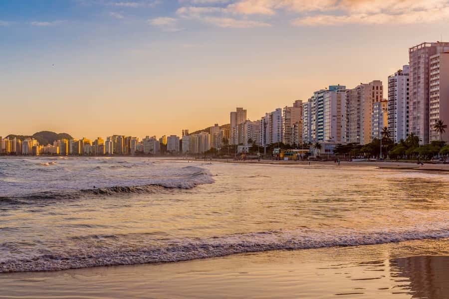 From São Paulo: Santos and Guarujá Private Full-Day Tour - Ferry to Guarujá: a simple ride that changes the mood